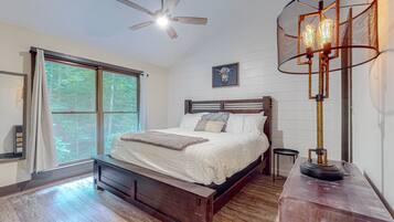 2 bedrooms, internet, bed sheets