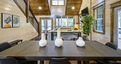 Hillside Pines by Boutiq