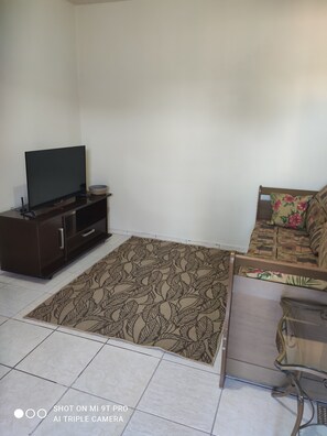 Smart TV - Casa Tokio - Near UEL  (Jardim Tokio Londrina)