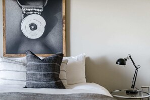 4 Schlafzimmer, Schreibtisch, Bügeleisen/Bügelbrett, Reisekinderbett