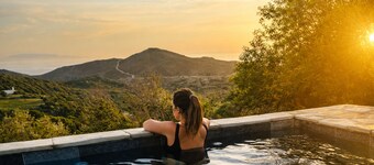 Kotseli Suite - Two-Bedroom with Kitchenette  - Valley, Seaview, Pool & Sunset