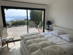 3 bedrooms