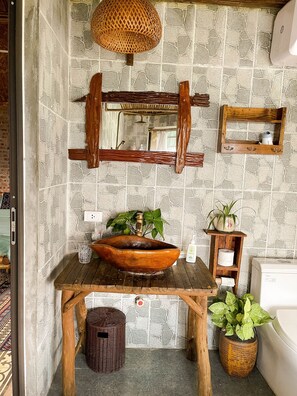 Premium Suite, Multiple Beds, Balcony, Garden View | Bathroom | Free toiletries, hair dryer, slippers, bidet