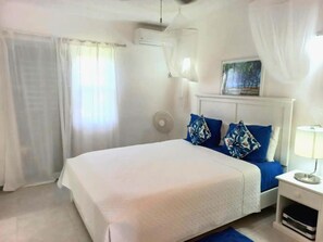 Apartment | 1 bedroom, iron/ironing board, free WiFi, bed sheets - Sungazer- Beach Club Apartment in Holetown (Holetown)