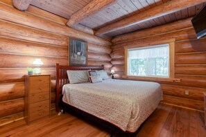 2 habitaciones, escritorio, internet gratis y ropa de cama