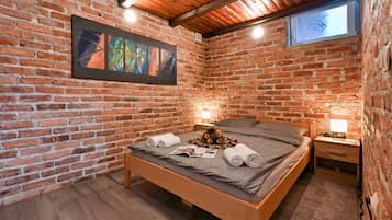 3 bedrooms, laptop workspace, iron/ironing board, free WiFi