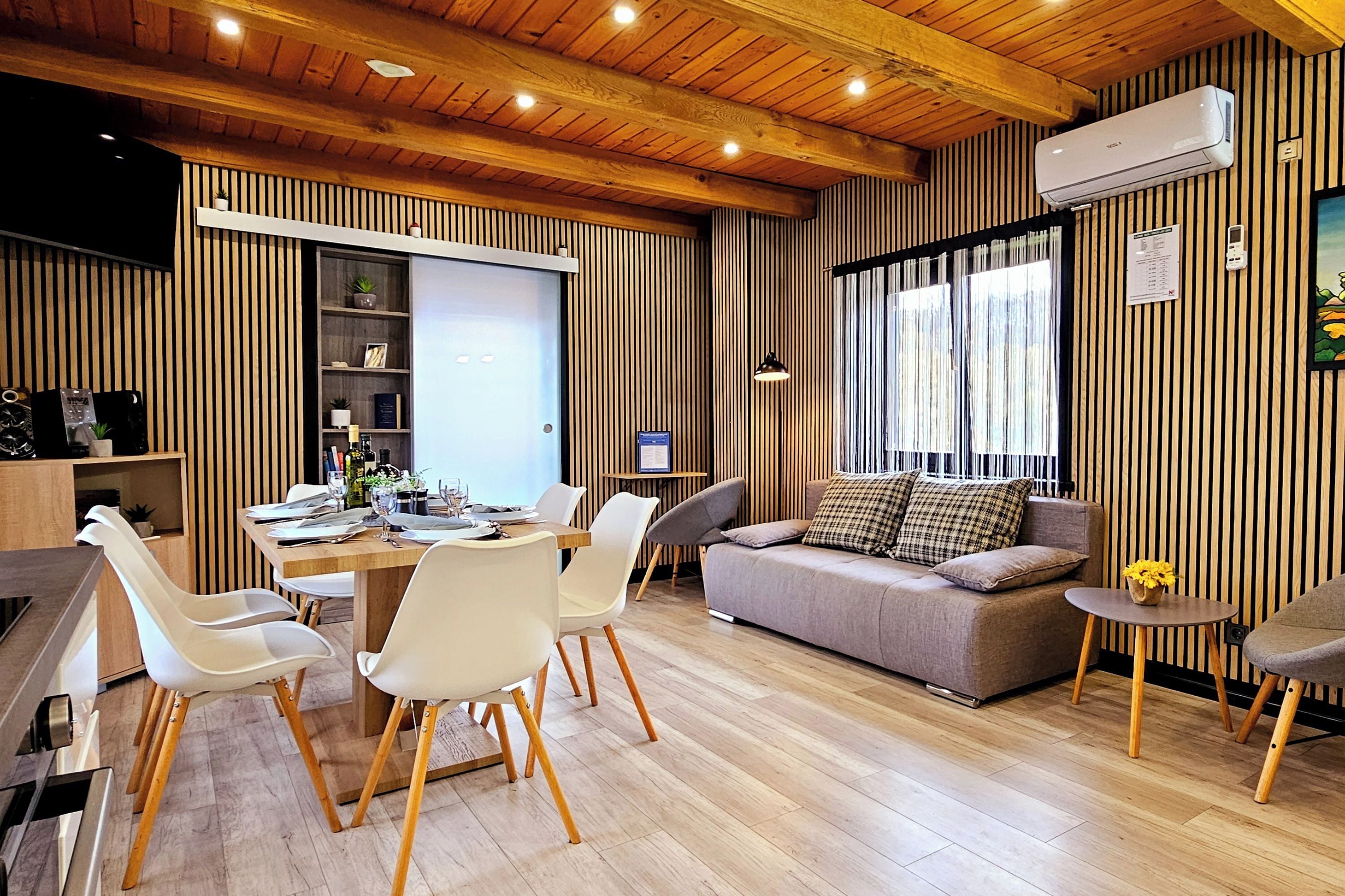 Family House, Multiple Bedrooms, 2 Bathrooms, Mountainside (AquaHaven With Private Pool And) | Living room | 21-inch flat-screen TV with cable channels, TV, stereo