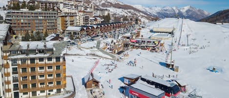 Snow and ski sports