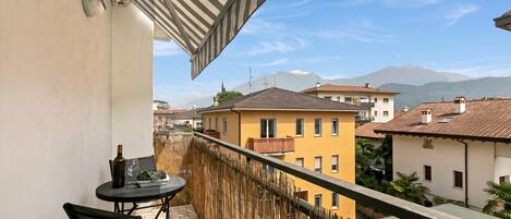 Family Apartment, 1 Bedroom, Balcony (Casa Elena) | Outdoor dining