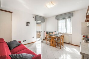 Family Apartment, Multiple Bedrooms (Casa Elena) | Living area