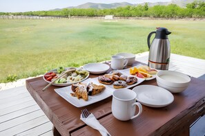 Daily buffet breakfast for a fee - Ulaanbaatar (Erdene)