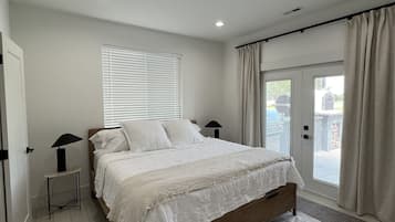 3 quartos, escrivaninha, Wi-Fi, roupa de cama