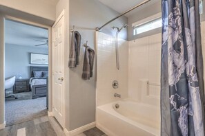 Badewanne, Haartrockner