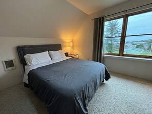 2 makuuhuonetta, Wi-Fi, vuodevaatteet