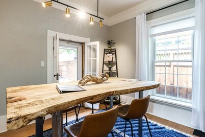 #StayinMyDistrict Urban Cottage