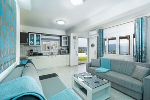 Deluxe Apartment | Living area