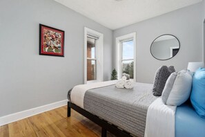 3 bedrooms, WiFi, bed sheets - 3 Bedroom Loft Near OSU (Columbus)