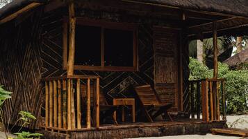 Chambre Double Deluxe | 1 chambre, coffres-forts dans les chambres, Wi-Fi gratuit, draps fournis