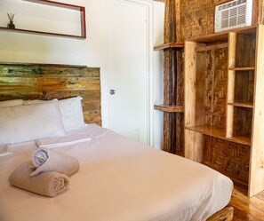 1 bedroom, in-room safe, free WiFi, bed sheets - Marahuyo Siargao (General Luna)