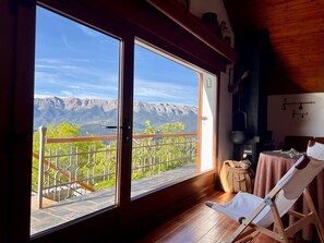 Interior - House overlooking the Cadí-Moixeró massif, traditional from the 70s with magical (Lles de Cerdanya)