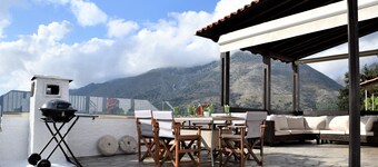 Relaxing villa with amazing view