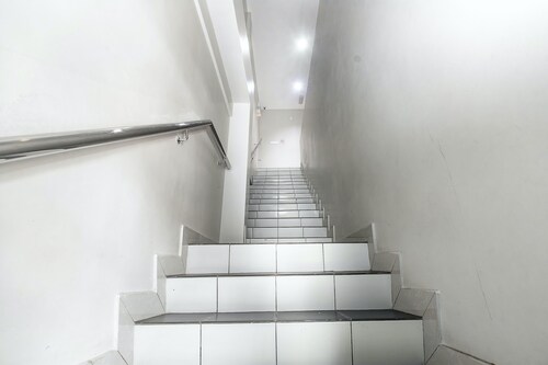 Hotel O Nice Stay Three Six Five Services