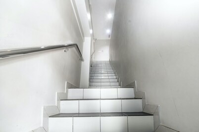 Hotel O Nice Stay Three Six Five Services