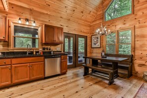 Kühlschrank, Ofen, Herdplatte, Geschirrspüler