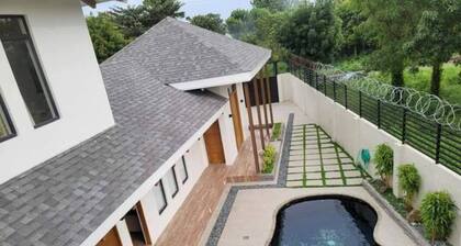 Lux 7 Pool Villa Mactan