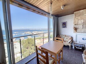Interior - Monaco - Fantástico piso vista al mar (Rosas / Roses)