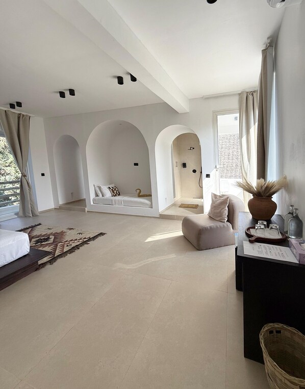 럭셔리룸 | 1 개의 침실, 미니바, 객실 내 금고, 각각 다른 스타일의 인테리어