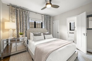 3 bedrooms, desk, iron/ironing board, free WiFi