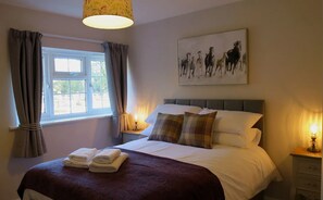 2 chambres, bureau, Wi-Fi gratuit, draps fournis