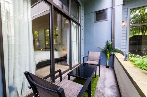 Chic ATL Oasis, Urban Escape
