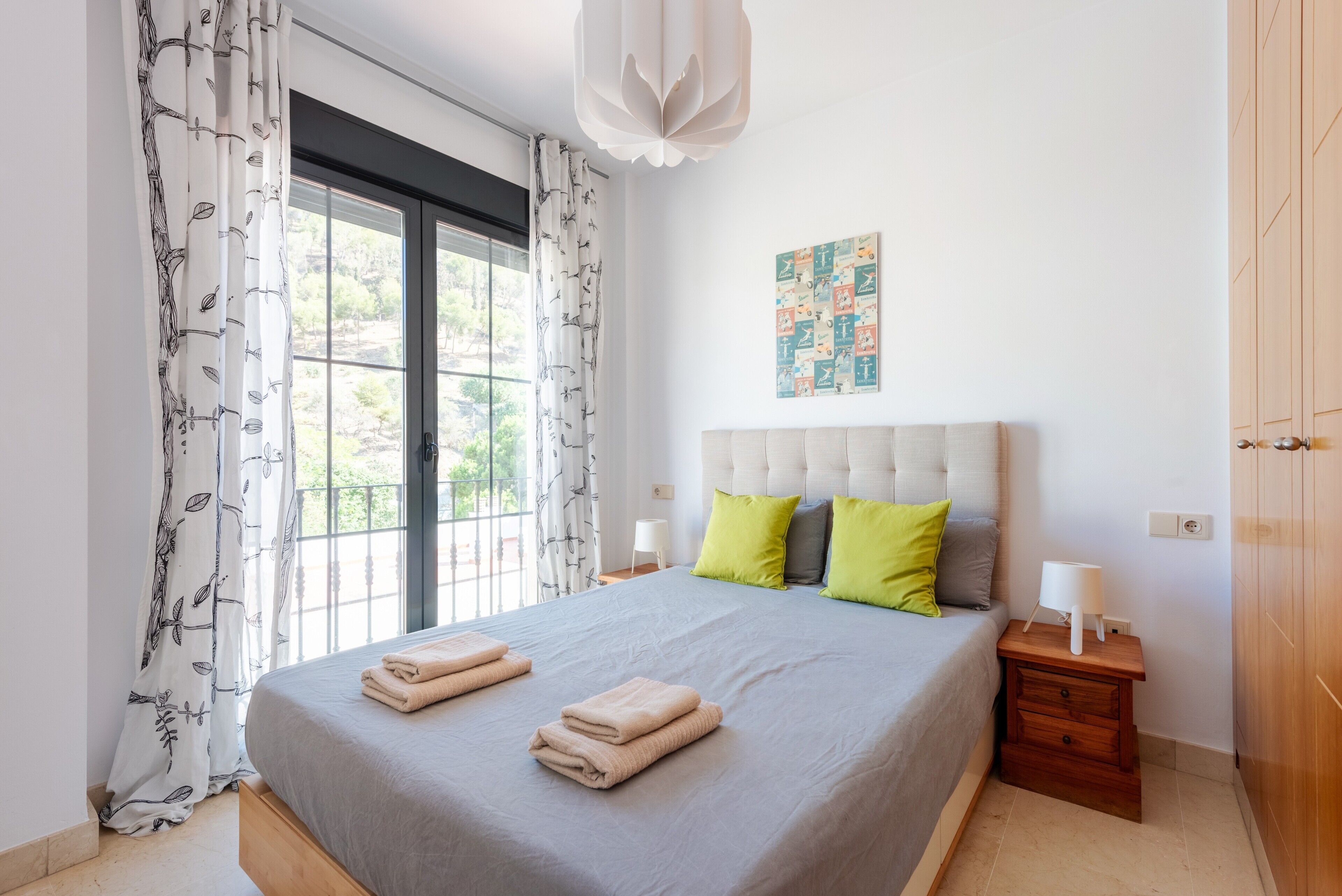 2 slaapkamers, een strijkplank/strijkijzer, gratis wifi, beddengoed
