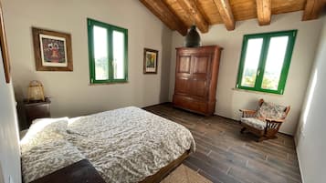 6 bedrooms, free WiFi, bed sheets