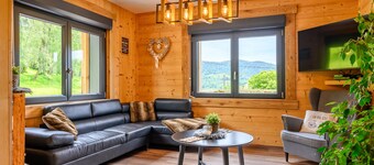 Chalet 'Le Brusyna' met uitzicht op de bergen, whirlpool, privéterras en Wi-Fi