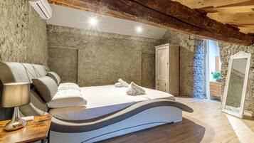 3 chambres, fer et planche Ă repasser, Wi-Fi gratuit, draps fournis