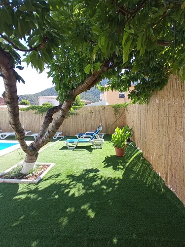 Holiday Home 'Alojamiento Rural Puente Honda' with Mountain View, Pool & Wi-Fi