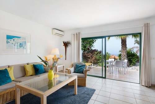 Ferienhaus 'Villa Verde Superior' mit Meerblick, WLAN und Klimaanlage