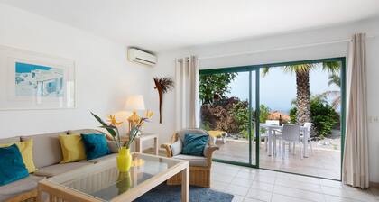 Holiday Home 'Villa Verde Superior' with Sea View, Wi-Fi and Air Conditioning