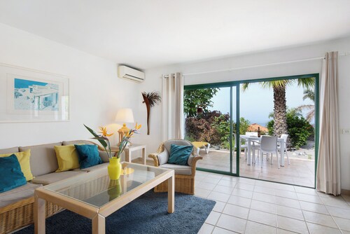 Ferienhaus 'Villa Verde Superior' mit Meerblick, WLAN und Klimaanlage