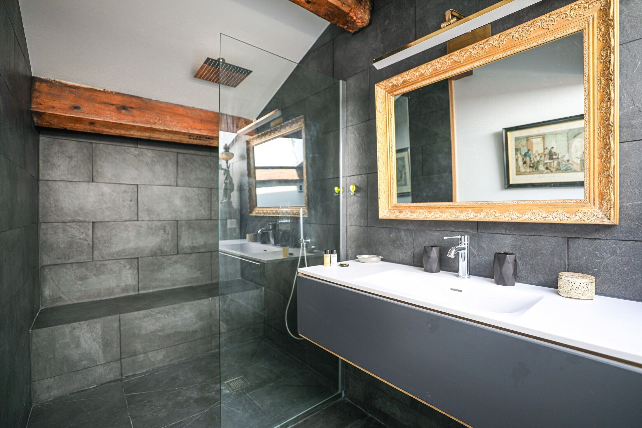 Baignoire, serviettes fournies