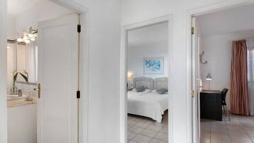 2 habitaciones, tabla de planchar con plancha y wifi gratis