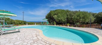Holiday Apartment "Casa Ginepro Piscina E Vista Mare" with Sea View, Shared Pool & Wi-Fi