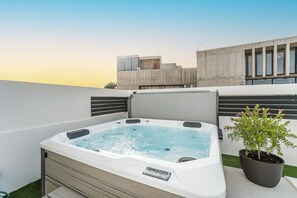 Exterior - Apartment Sun Private Pool and Jacuzzi  (Novalja)