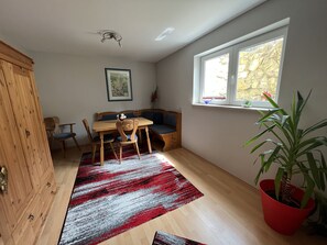 تناول الطعام