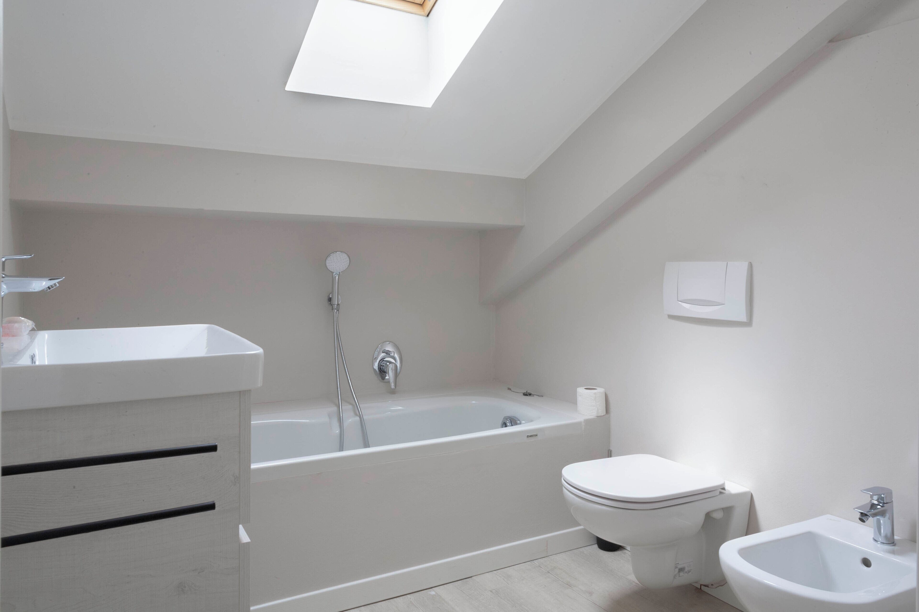 Apartment | Bathroom