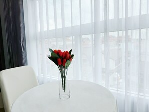 1 bedroom, minibar, desk, laptop workspace - The White House Rachamankha (Chiang Mai)