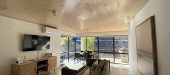 Moffat Beach Surf Retreat